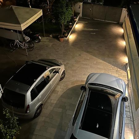 Happy King Apartamento Lido di Camaiore Exterior foto